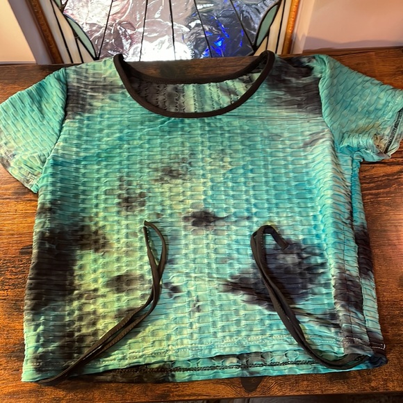 Woman’s yoga workout set TikTok shorts with matching top size L/XL green/black - Picture 4 of 6